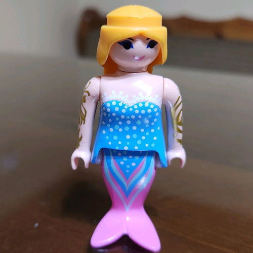 Playmobil Mermaid 1997 used with long blonde hair