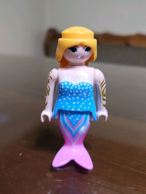 Playmobil Mermaid 1997 used with long blonde hair