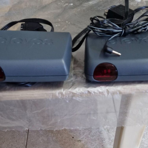 Image and audio transmission device like new