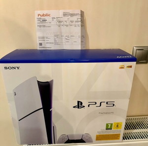 PLAYSTATION 5 slim