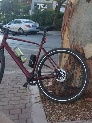 Orbea Vibe H30 electric bike like new, size M, 10-speed, hydraulic brakes