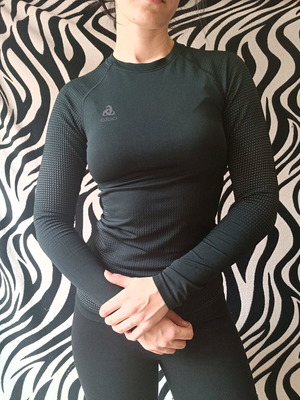 Odlo thermal base layer top like new, black, size XS