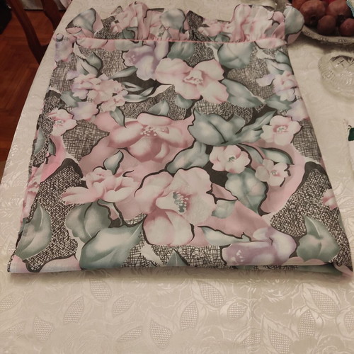 Kentia satin bed sheet and pillowcases new