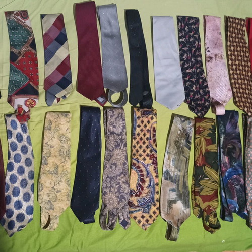 Ties like new, pack of 24, various fabrics and silk