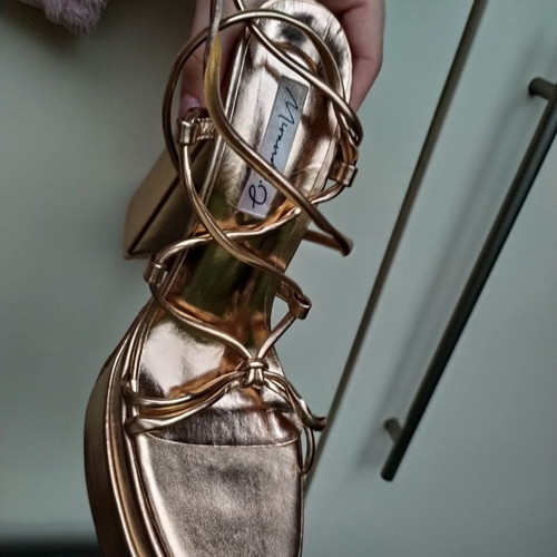 Sandals size 38 like new, pink gold with long laces