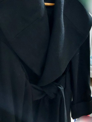 Zara black wool coat like new, size Large
