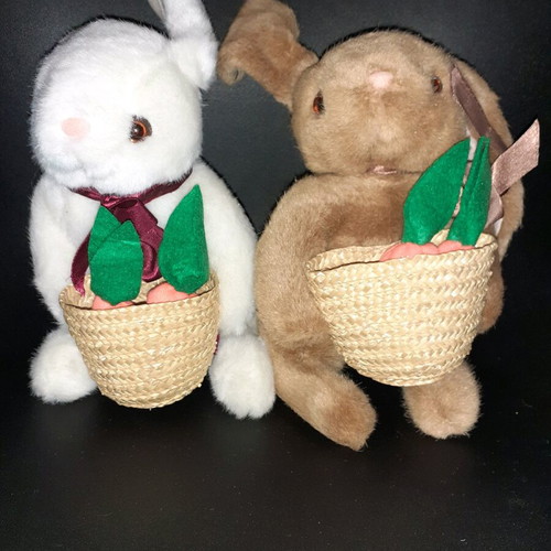 Bunny set new with baskets full of carrots, 2 pieces