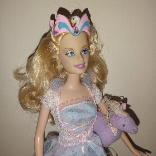 Barbie Odette Tea Party Swan Lake doll used with original dress and unicorn