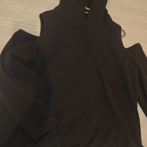 A-Style crepe blouse like new, size XXL, black with heart back cutout