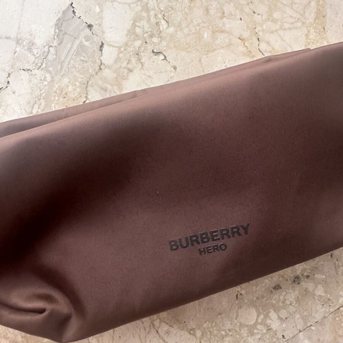 Burberry Hero men's toiletry bag, brown