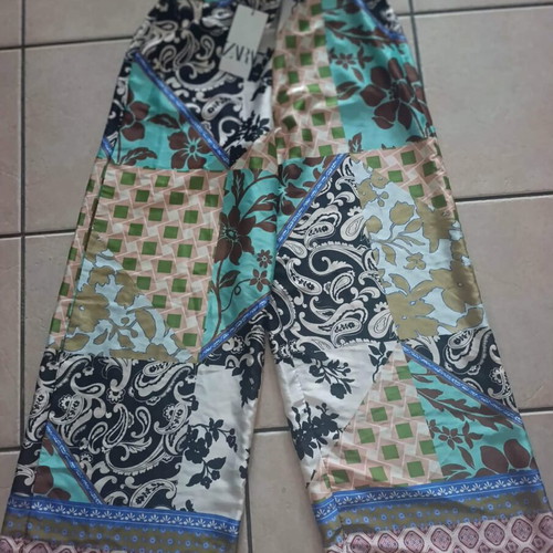 Zara Patchwork Print Satin Trousers new, wide leg, colorful