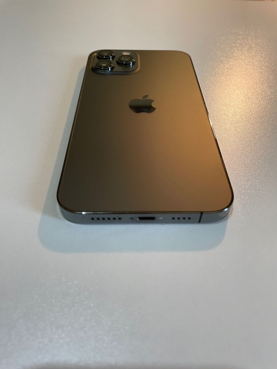 iPhone 12 Pro Max 128GB Graphite like new - € 300,00 - Vendora.cy