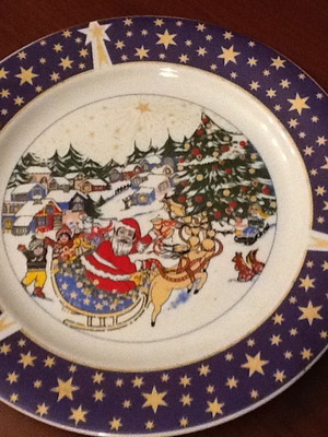 Porcelain Christmas plate new, vintage 1975