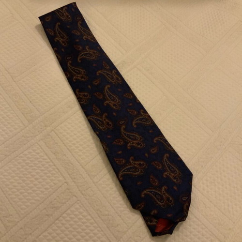 Erredieci tie 100% silk in excellent condition