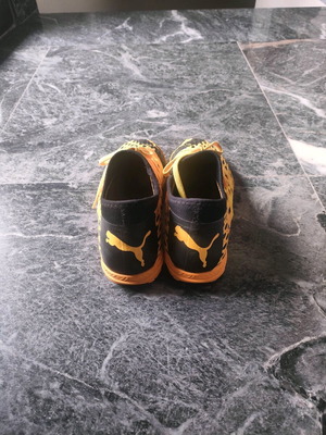 Puma kids football shoes yellow like new, size 36