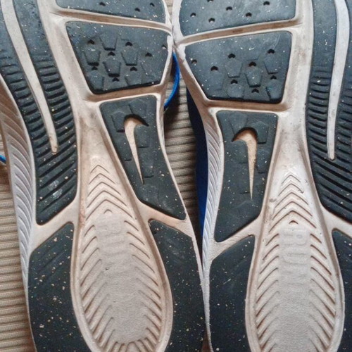 Nike kids athletic shoes used, size 36.5, blue