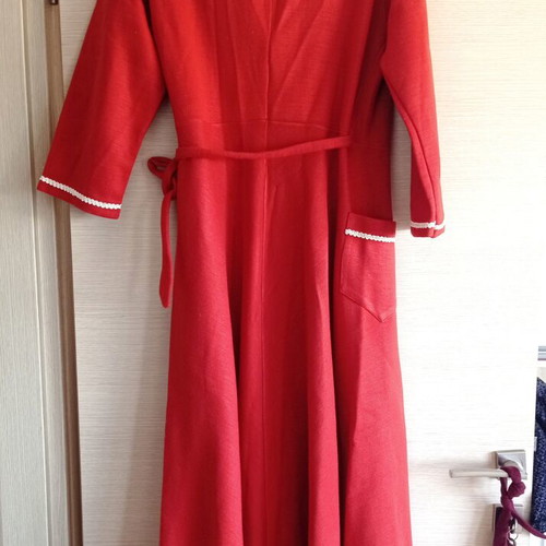 Winter robe used, brick red, size M/L
