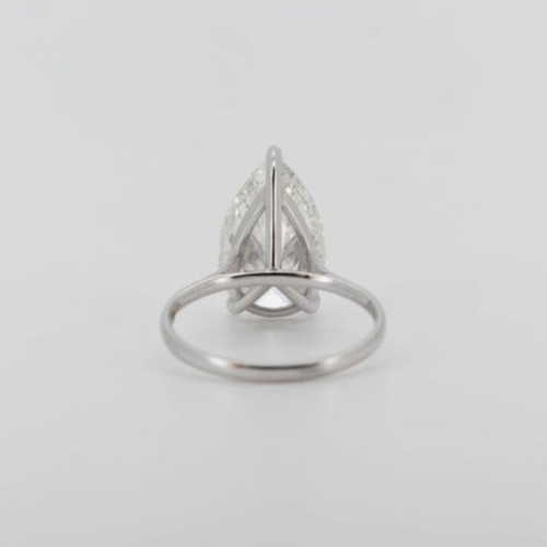 Monopetro ring new, lab grown diamond 5.01 carats, white gold 14k