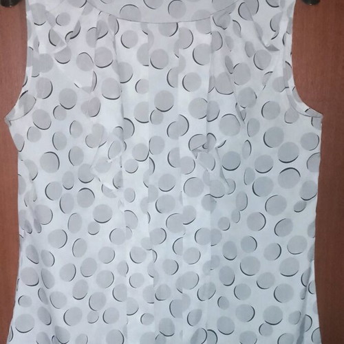 Polka dot shirt like new, white and gray