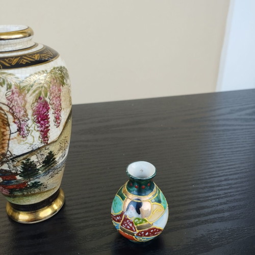 Satsuma vases set of 3 like new