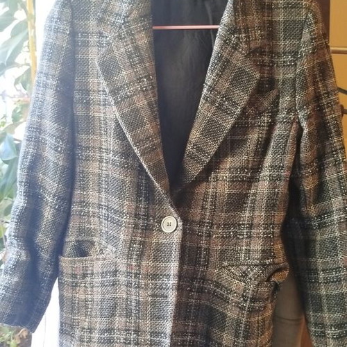 Perla checked blazer size 46 black red white