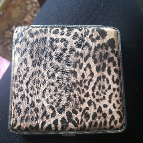 Tiger print women's cigarette case used - € 5,00