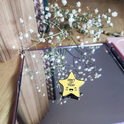 Funny Star pin new