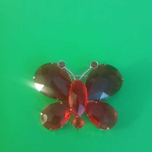 Vintage pin used 5cm 4cm