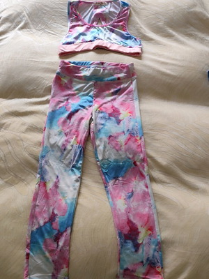 Miss Ebita girls' set leggings and bustier like new, pink multicolor