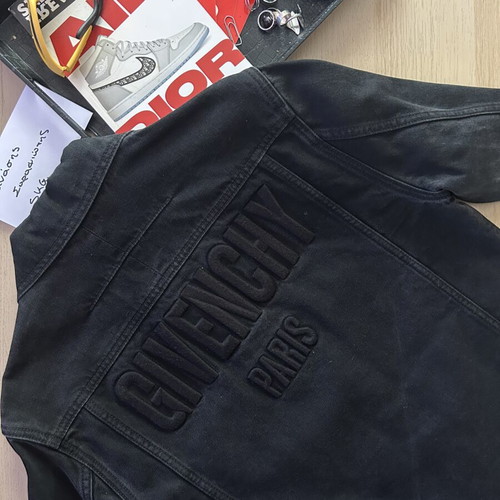 Givenchy denim jacket, black, size medium