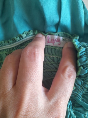Emerald strapless dress Lipsy London like new, elastic, size M