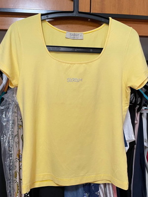 Sarah cotton blouse like new, medium, yellow