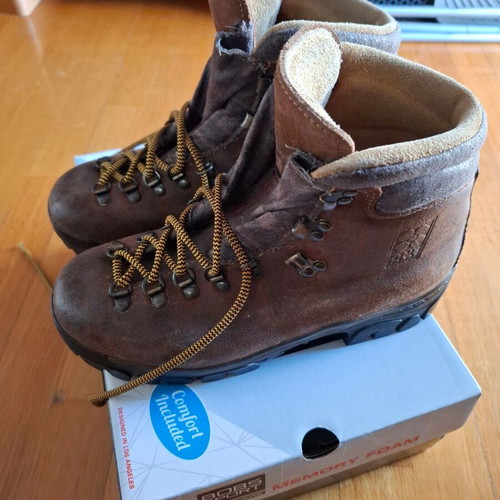 Skechers BOBS Sport Hiking Boots used, brown, size 40