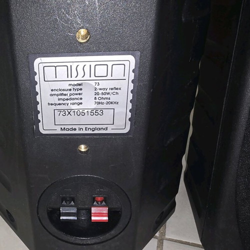 Mission M73 bookshelf speakers like new
