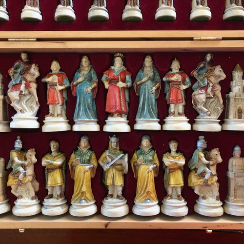 Chess set with hand-carved and painted pieces like new