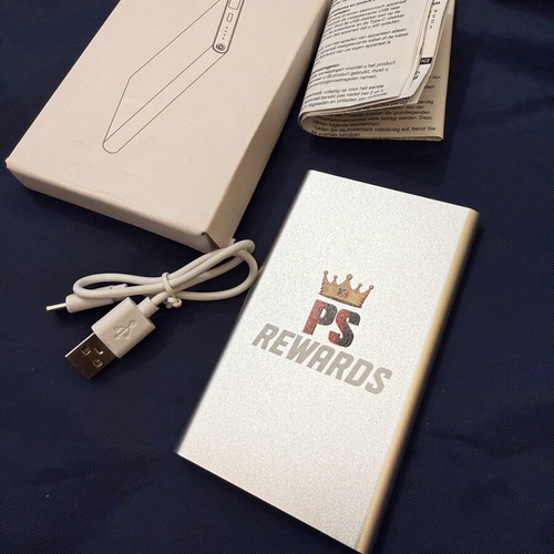 Power Bank 4000mAh new, silver matte aluminum with USB-A and Type-C