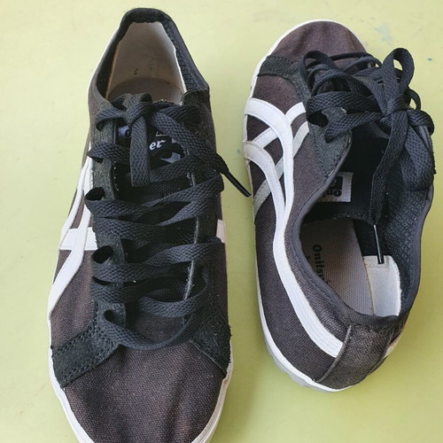 Onisuka shoes size 42 used, black