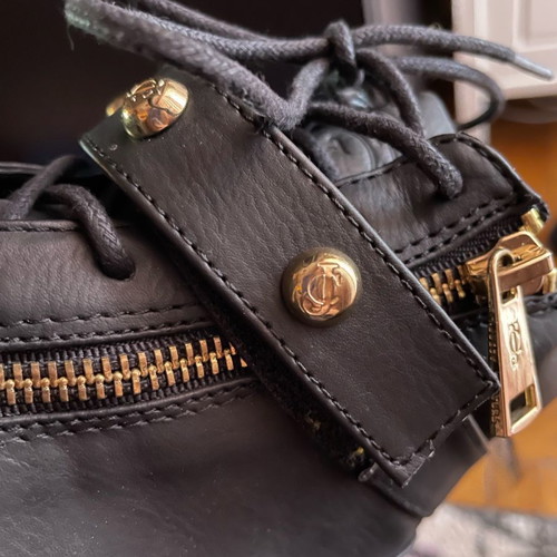 Juicy Couture boots used, black size 36 with studs and laces
