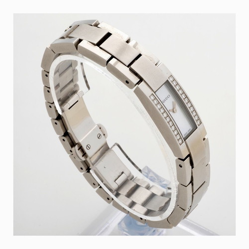 Gucci 4600L vintage watch like new, women's stainless steel with diamonds