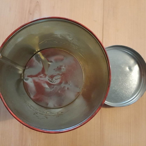 Dimple collectible metal tin used