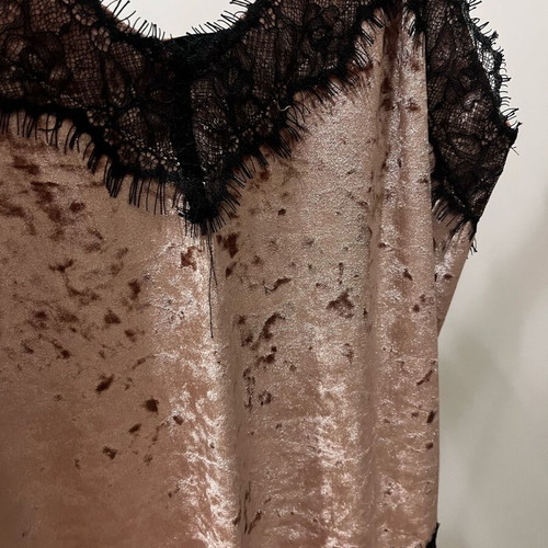 Bershka top with lace and velvet insert like new, size M