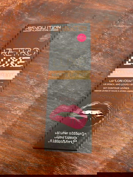 REVOLUTION MATTE LIP KIT ROYAL