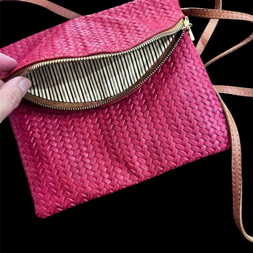 Crossbody bag fuchsia like new