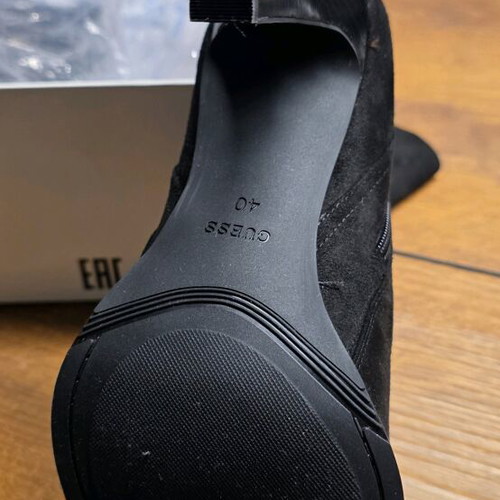 Guess suede boots new, size 40, black