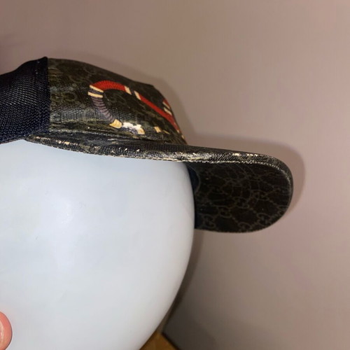 Gucci Kingsnake Print GG Supreme Baseball Hat used, bad condition