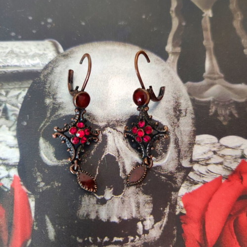 Gothic Victorian Vampire Earrings used, red shades