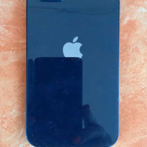 iPhone 12 used, 128GB, 12MP camera, black, with case