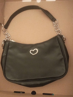 Τσαντάκι ώμου μαύρο εφηβικό H&M σαν καινούργιο