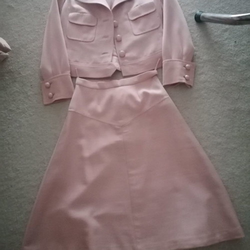 Tager skirt jacket pink like new, size S