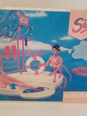 Sindy Fun Raft set by Hasbro 1993, sealed